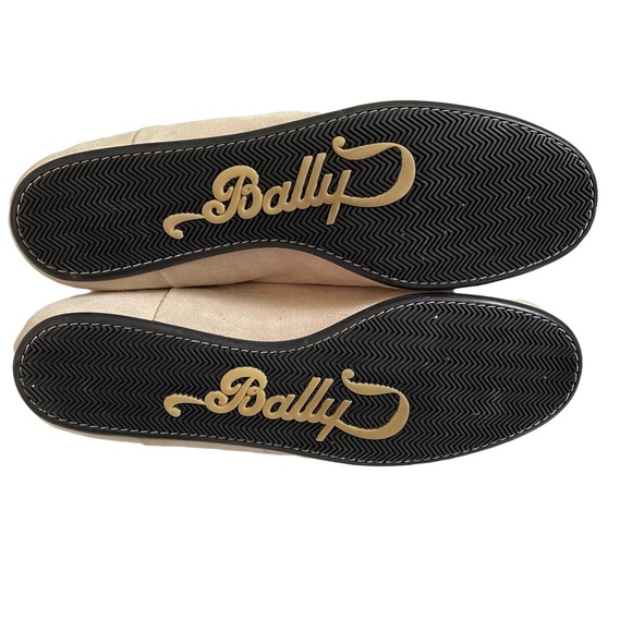 Bally Suede flat boots. On narrow side can fit smaller size without sliding. - Picture 10 of 11